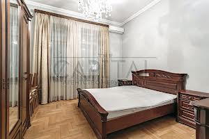 комерційна за адресою Саксаганського вул., 29