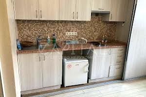 комерційна за адресою Білогородська вул., 51