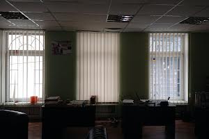 комерційна за адресою Громадянська вул., 5