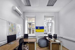 комерційна за адресою Ярославів Вал вул., 7