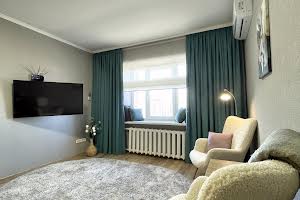 квартира по адресу Ревуцкого ул., 5