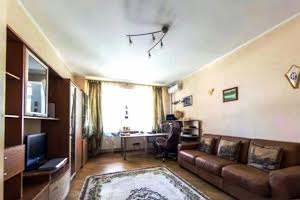 квартира за адресою Панаса Мирного вул., 12