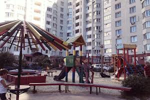 квартира за адресою Прилужна вул., 4/15