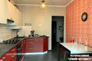 квартира за адресою Подільська вул., 1