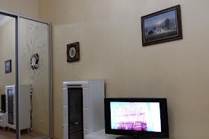 квартира за адресою Середньофонтанська вул., 10