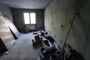 комерційна за адресою Ревуцького вул., 54-А
