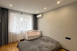квартира за адресою Височана вул., 18