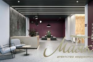 комерційна за адресою Почайнинська вул., 38