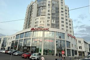 комерційна за адресою Степана Бандери вул., 2/1а