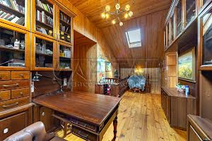 комерційна за адресою Звенигородська вул., 23
