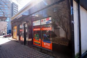 комерційна за адресою Отакара Яроша вул., 19