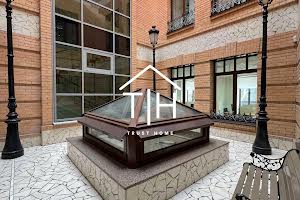 коммерческая по адресу Михайловская ул., 5