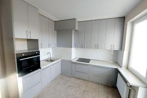 квартира за адресою Академіка Корольова вул., 55