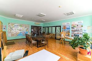 комерційна за адресою Павла Загребельного вул. (Миколи Раєвського), 5