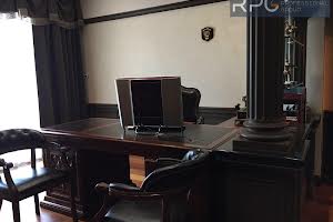 комерційна за адресою Князів Острозьких вул. (Московська), 8-Б