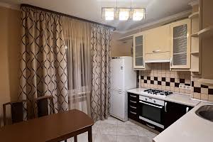 квартира за адресою Степана Бандери вул., 67а