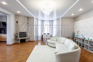 будинок за адресою с. Крюківщина, Балукова вул., 1