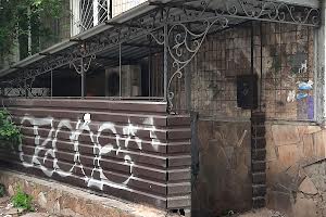комерційна за адресою Любомира Гузара просп. (Космонавта Комарова), 16