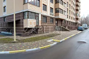 комерційна за адресою Відродження вул., 5