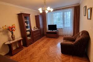 квартира за адресою Контр-Адмирала Лунина