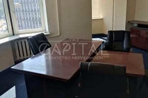 комерційна за адресою Хрещатик вул., 4