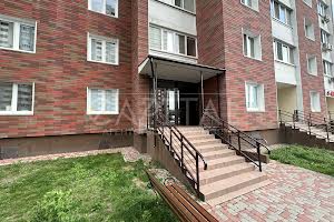 комерційна за адресою Балтійський пров., 3