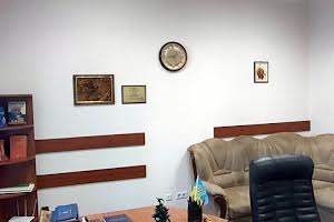 комерційна за адресою Лютеранська вул., 12