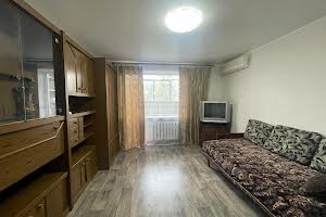 квартира за адресою Космонавтів вул., 142