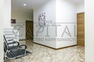 комерційна за адресою Юрія Шумського вул., 5