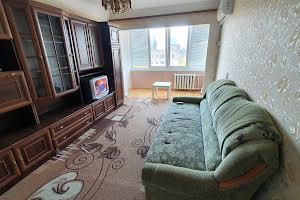 квартира за адресою Героїв Космосу вул., 1