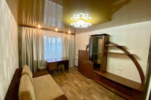 квартира за адресою Тополина вул., 10