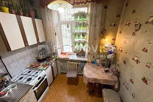 коммерческая по адресу Саксаганского ул., 63/28