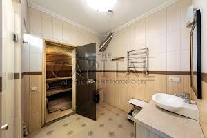 будинок за адресою с. Крюківщина, лугова