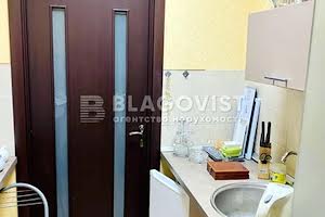 комерційна за адресою Верхогляда Андрія, 2