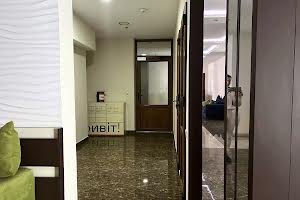 комерційна за адресою Богдана Хмельницького вул., 37-Б