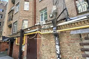 комерційна за адресою Софіївська вул., 16/16