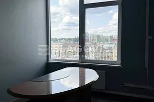 коммерческая по адресу Шота Руставелі, 16