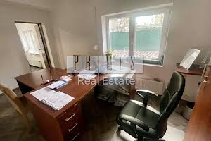 коммерческая по адресу Науки просп., 33А