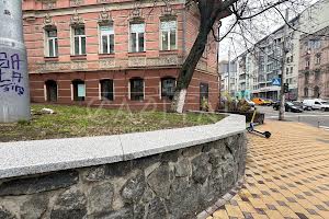 коммерческая по адресу Саксаганского ул., 84-86