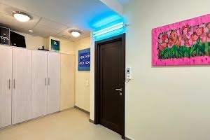 комерційна за адресою Костельна вул., 10