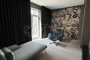 комерційна за адресою Новоселицька вул., 7
