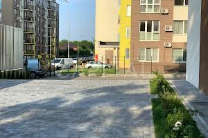комерційна за адресою 32-га Садова вул., 1