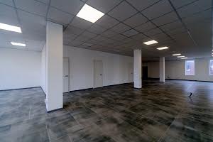 комерційна за адресою Стеценка вул., 223