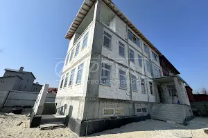 комерційна за адресою Передова вул., 3