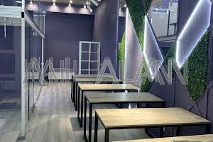 комерційна за адресою Сирецько-Садова вул., 1