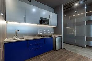 коммерческая по адресу Кловский спуск, 7a