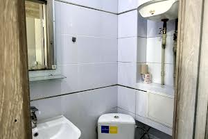 квартира за адресою Добровольців вул., 4