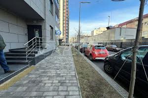 комерційна за адресою Севастопольська пл., 56