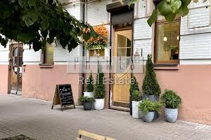комерційна за адресою Інститутська вул., 13/4