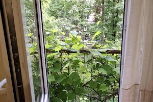 квартира за адресою Космонавтів вул., 4